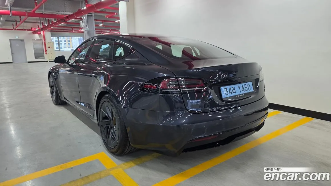 Tesla Model S — фото 2
