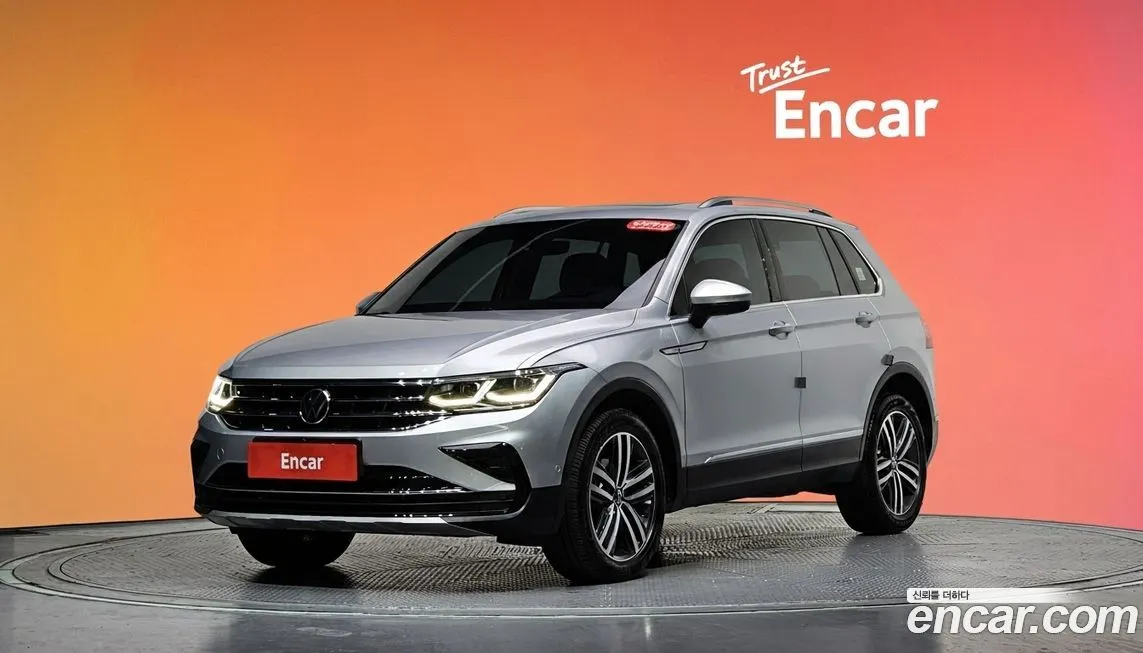 Volkswagen Tiguan — фото 1