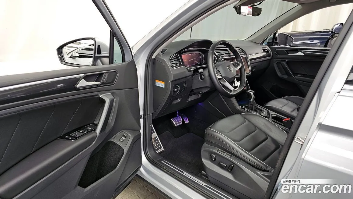 Volkswagen Tiguan — фото 9