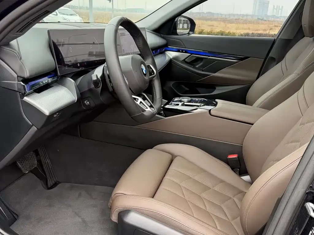 BMW 5 Series (Import) — фото 10