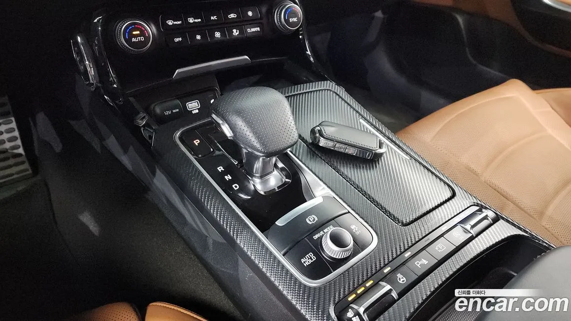 Kia Stinger — фото 10