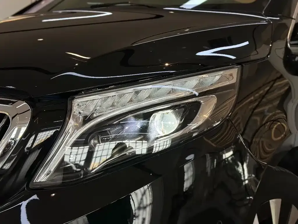 Mercedes-Benz Vito — фото 10