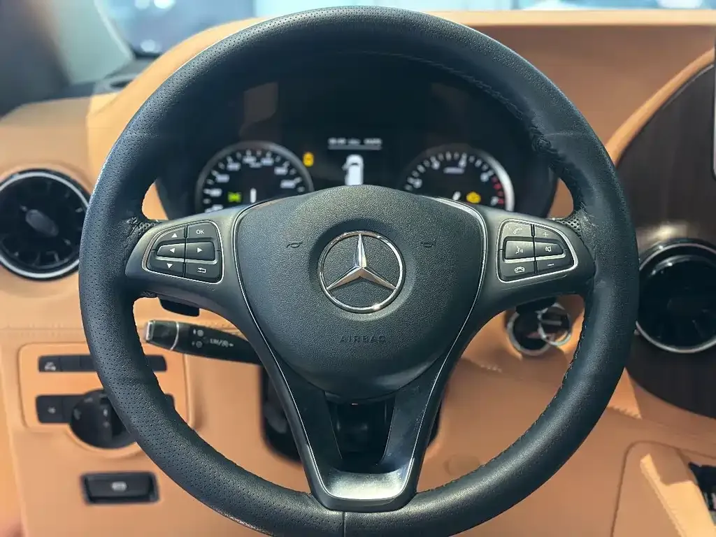 Mercedes-Benz Vito — фото 8