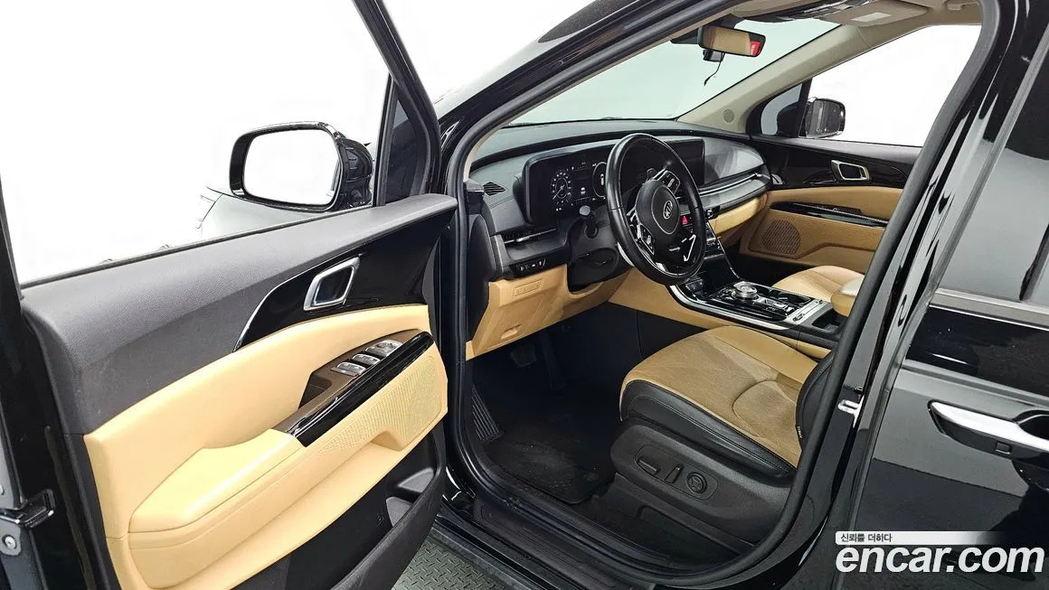 Kia Carnival — фото 10