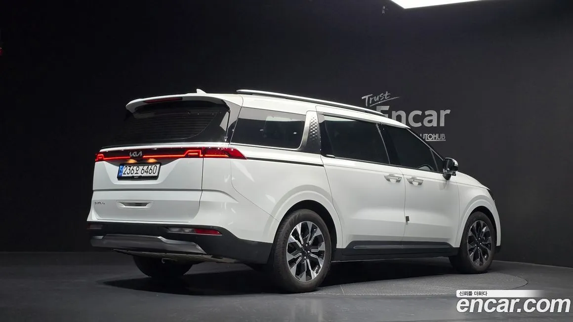 Kia Carnival — фото 3