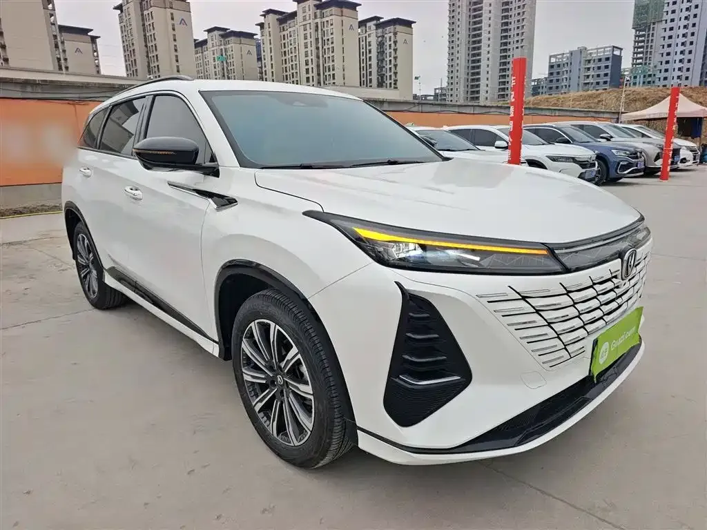 Changan CS75PLUS — фото 4