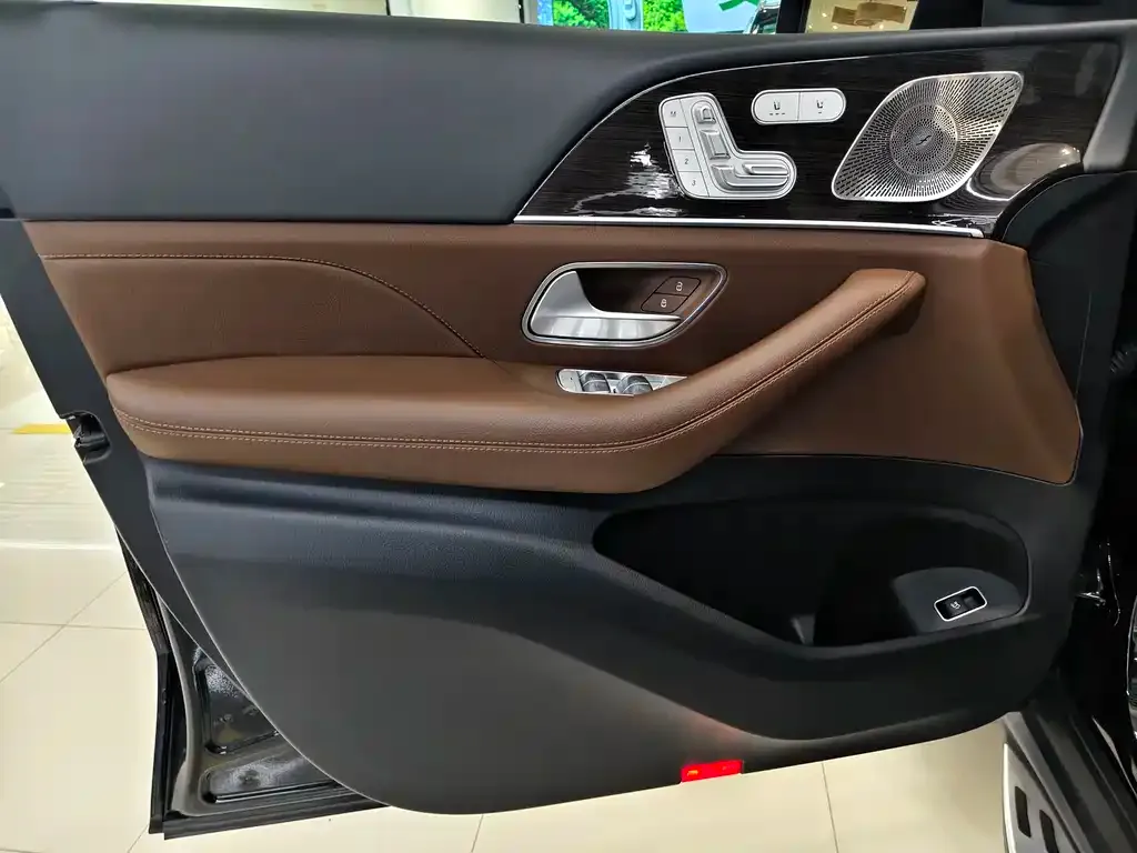 Mercedes-Benz GLE — фото 5
