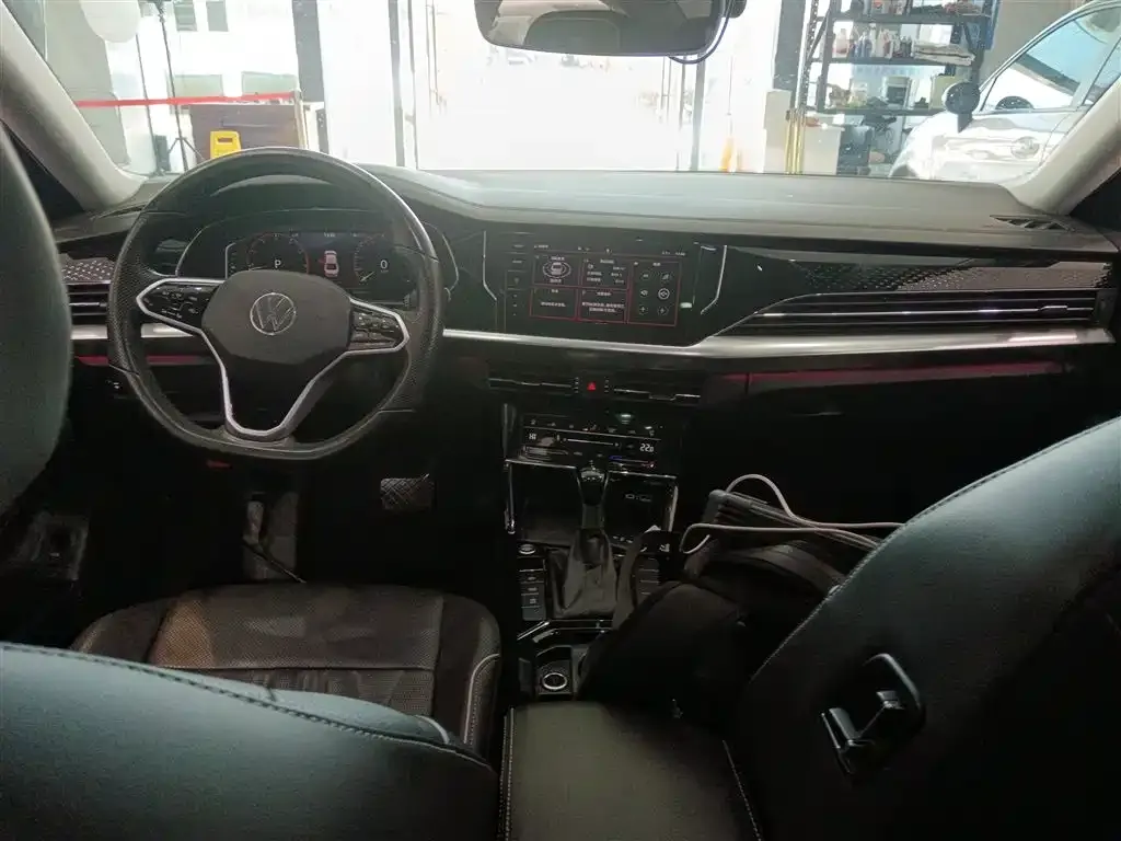 Volkswagen Passat — фото 9