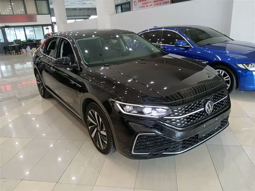 Volkswagen Passat — фото 8