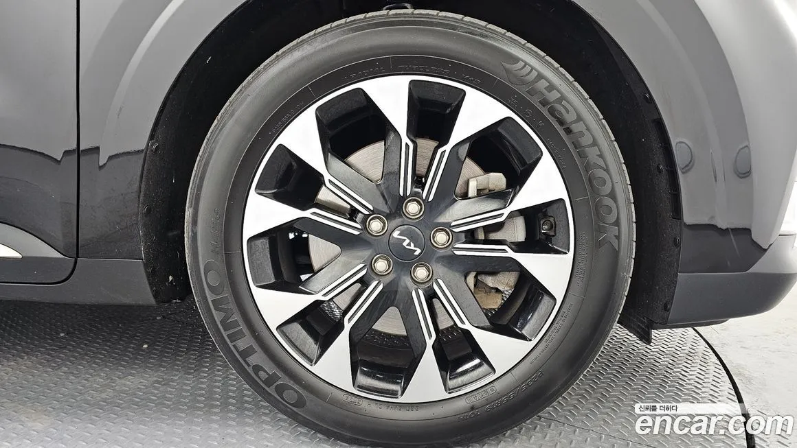 Kia Carnival — фото 10