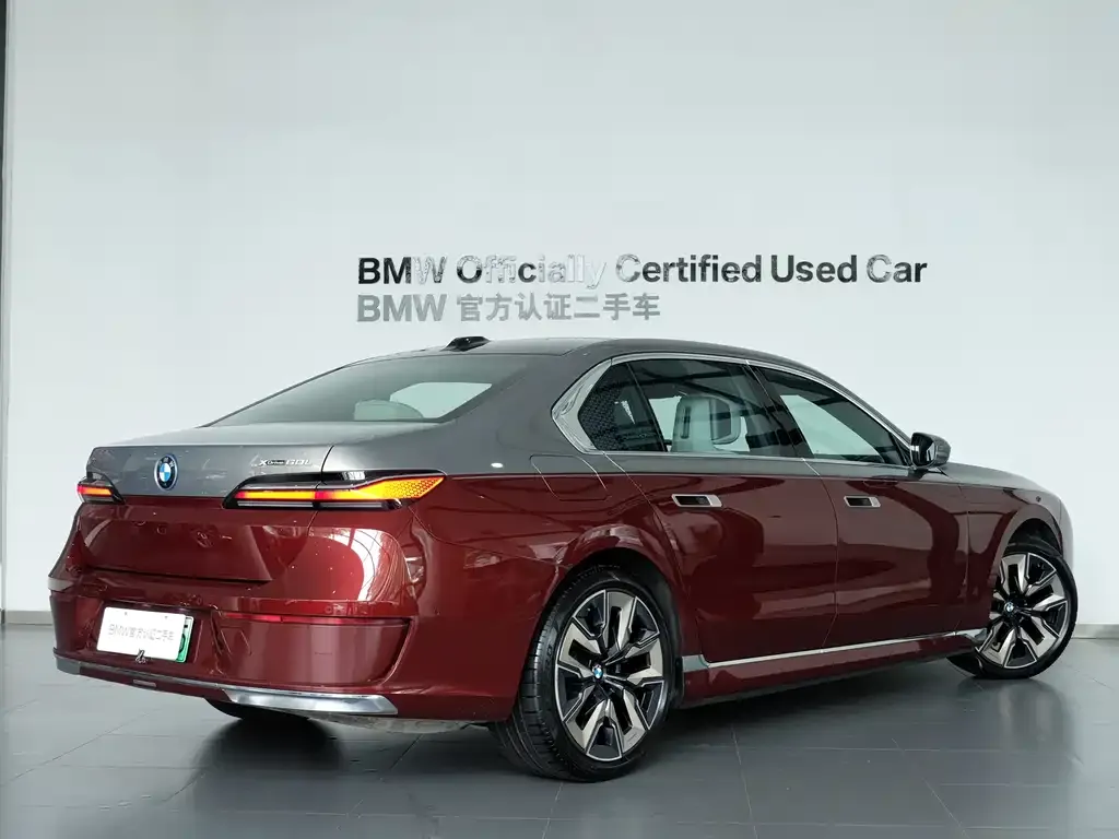 BMW i7 — фото 4