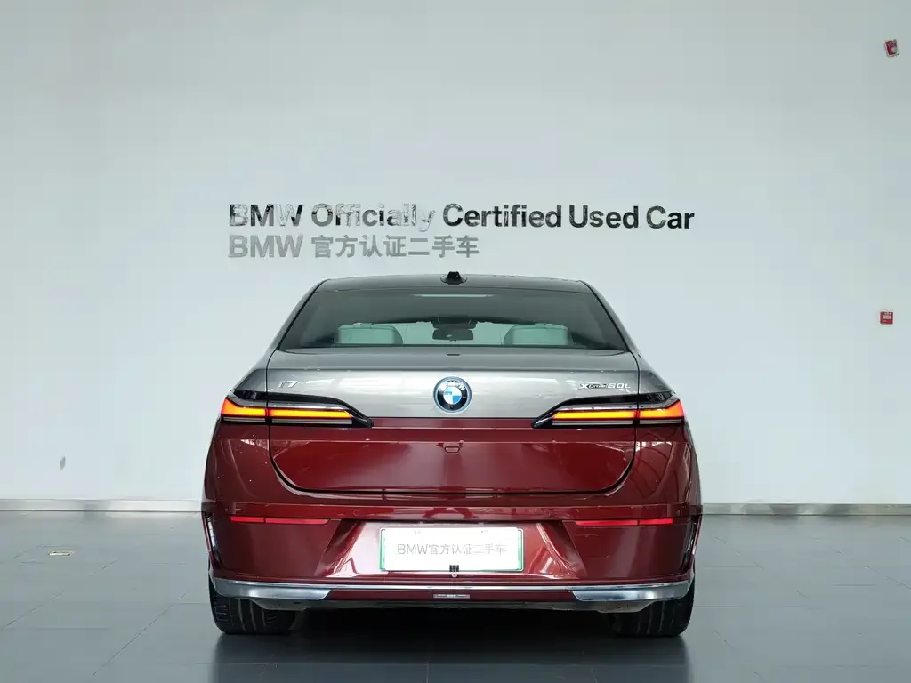 BMW i7 — фото 2