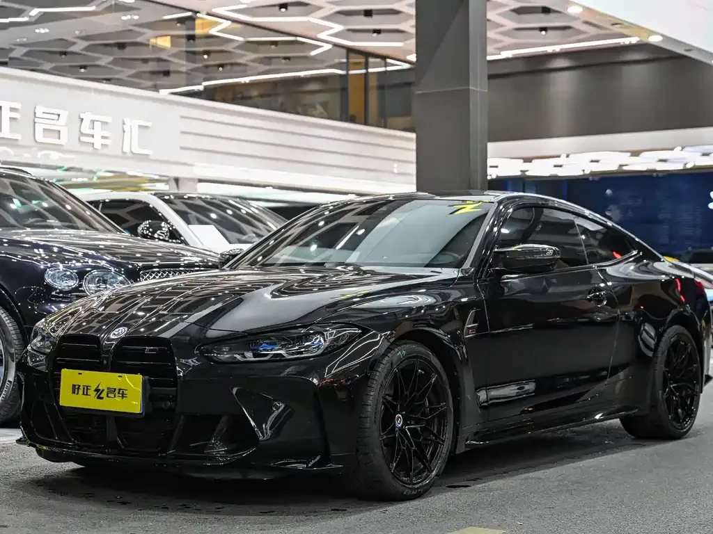 BMW M4 — фото 1