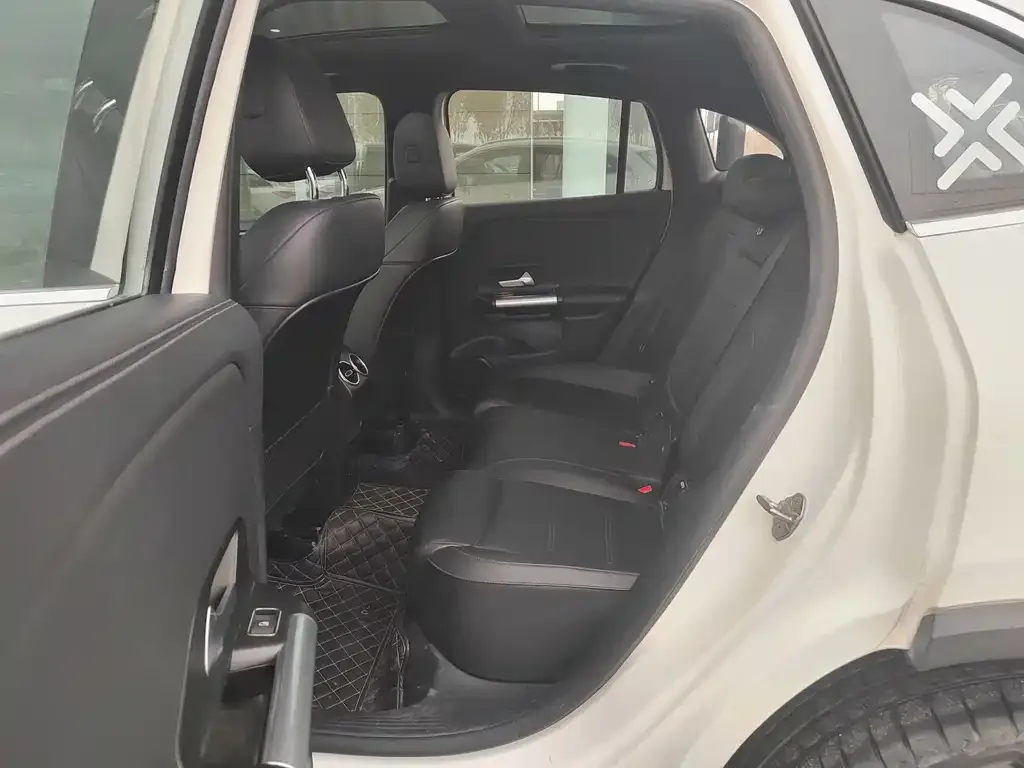 Mercedes-Benz GLA — фото 2