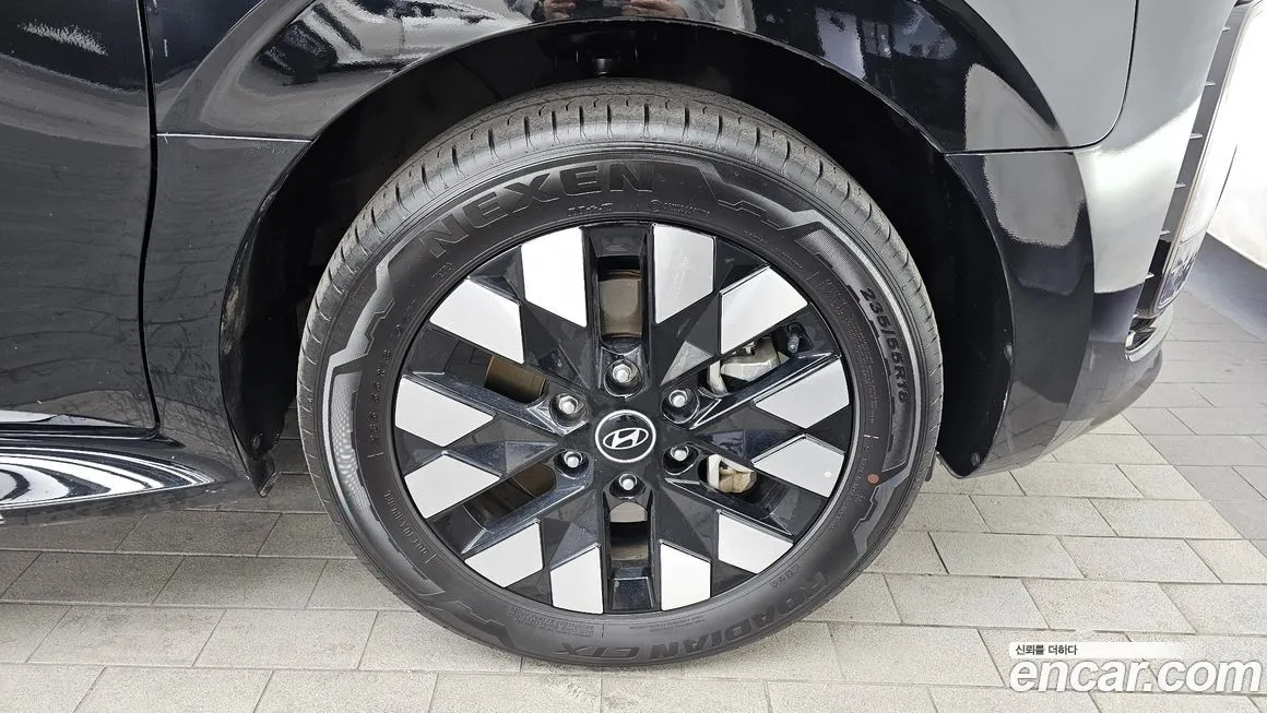 Hyundai Staria — фото 10