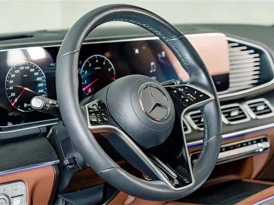 Mercedes-Benz GLE — фото 8