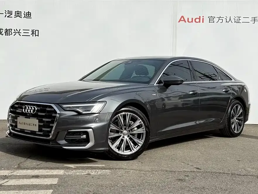 Audi A6L — фото 1