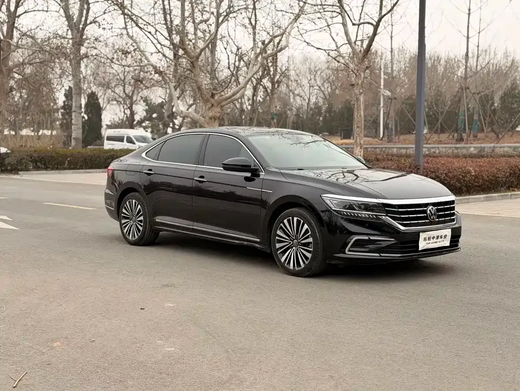 Volkswagen Passat — фото 7