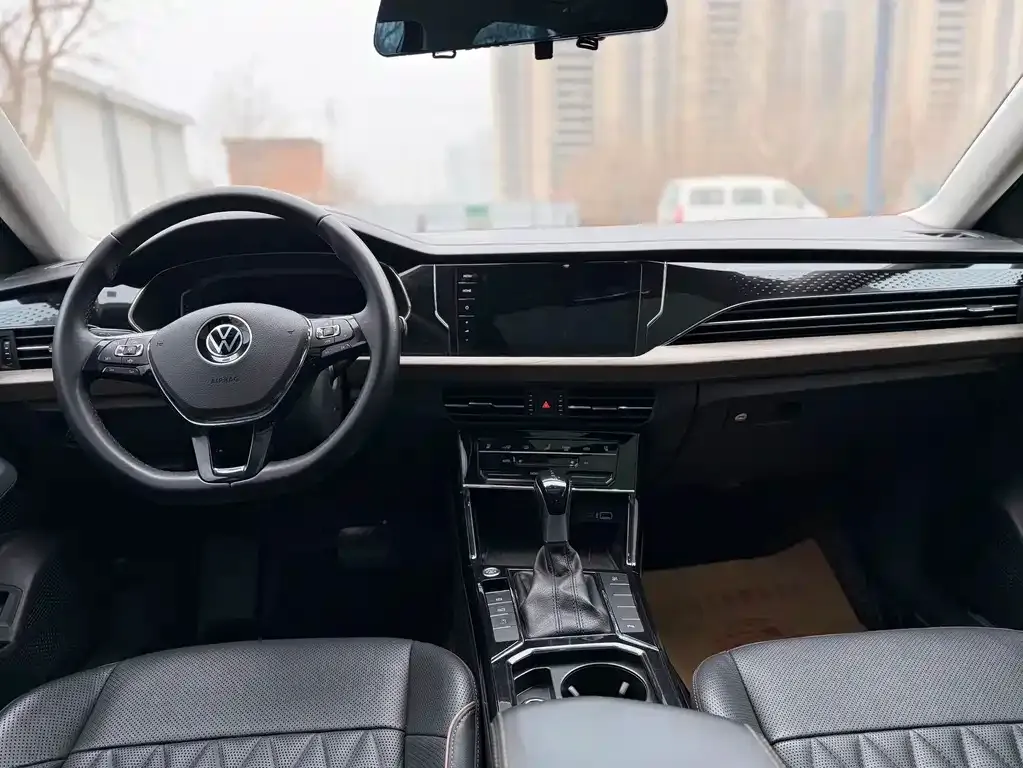 Volkswagen Passat — фото 4