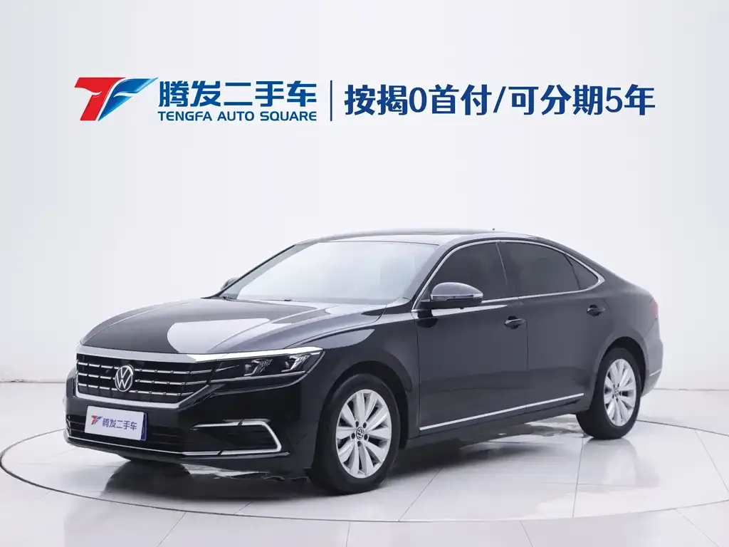 Volkswagen Passat — фото 1