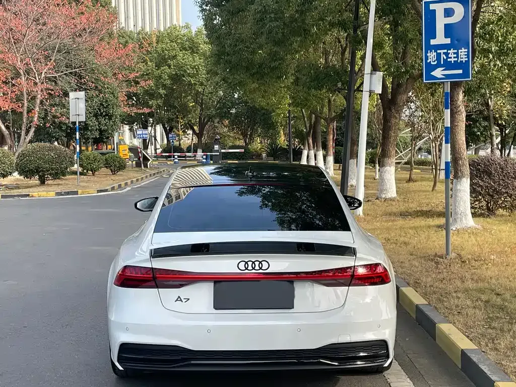 Audi A7 — фото 5