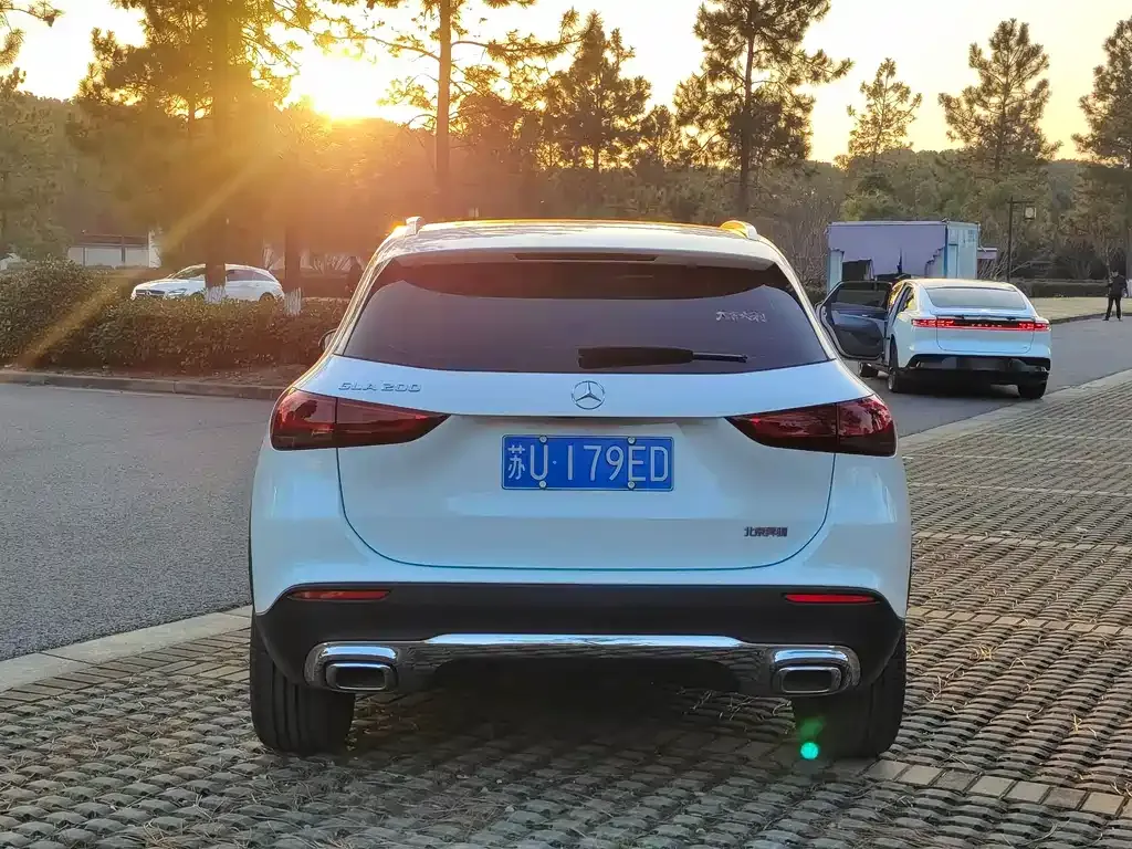 Mercedes-Benz GLA — фото 6