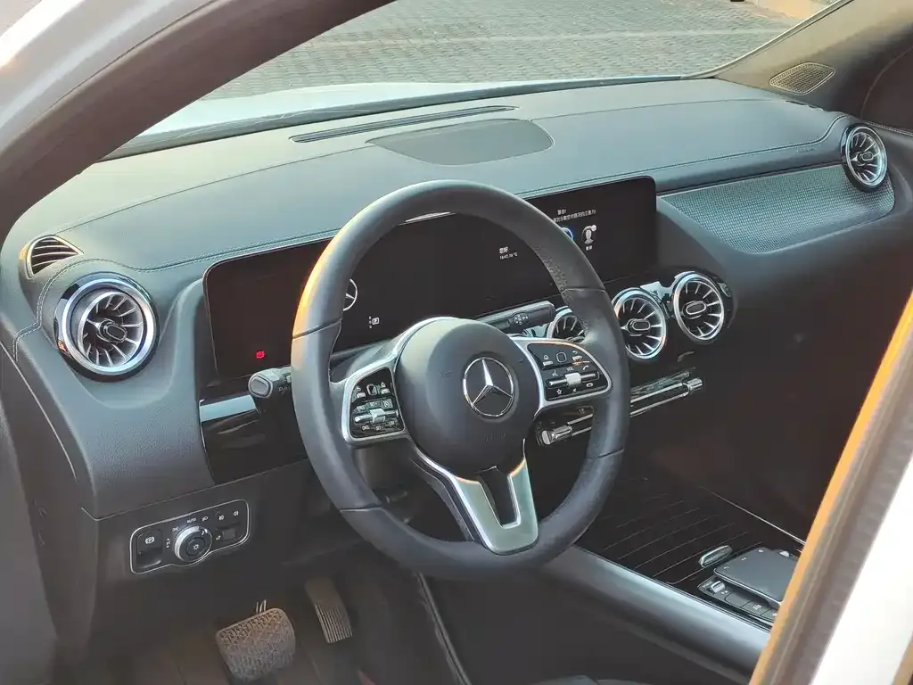 Mercedes-Benz GLA — фото 4