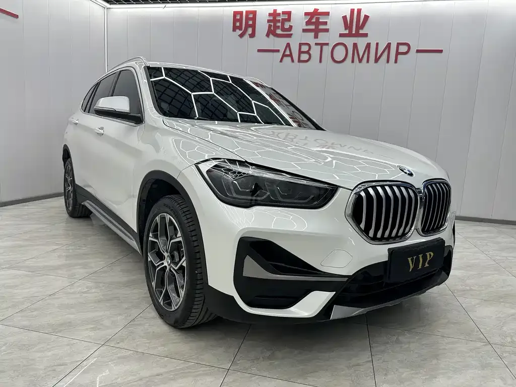 BMW X1 — фото 9
