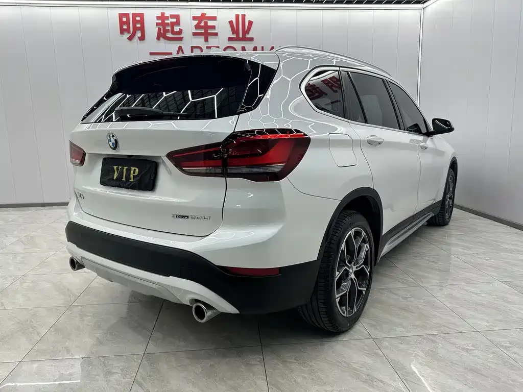 BMW X1 — фото 3