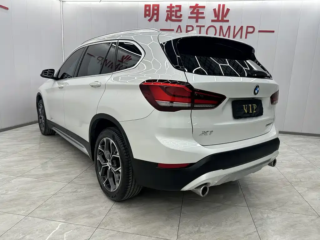 BMW X1 — фото 2