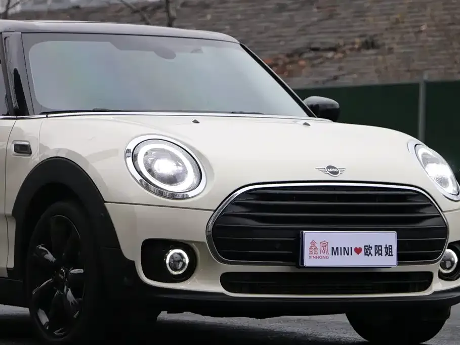 MINI Clubman — фото 7