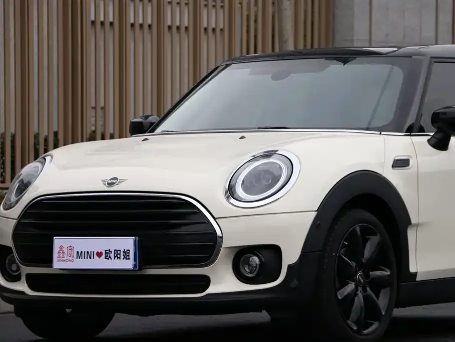 MINI Clubman — фото 4