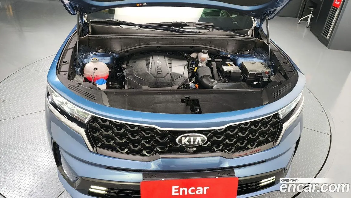 Kia Sorento — фото 8