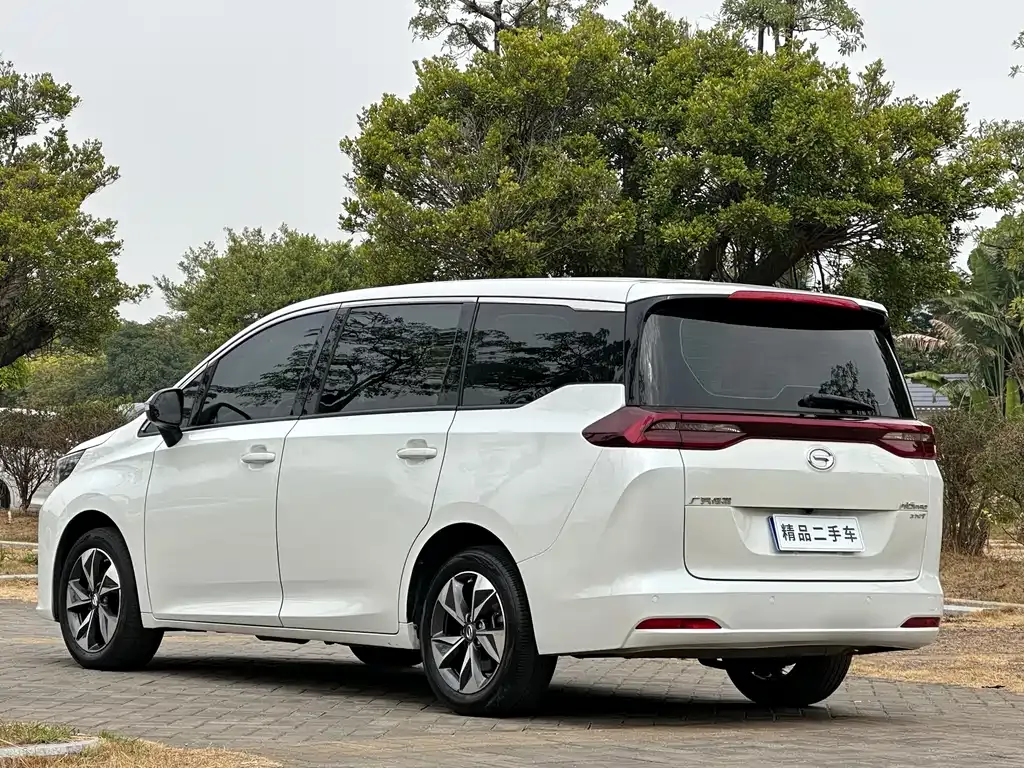 GAC Motor Trumpchi M6 — фото 3
