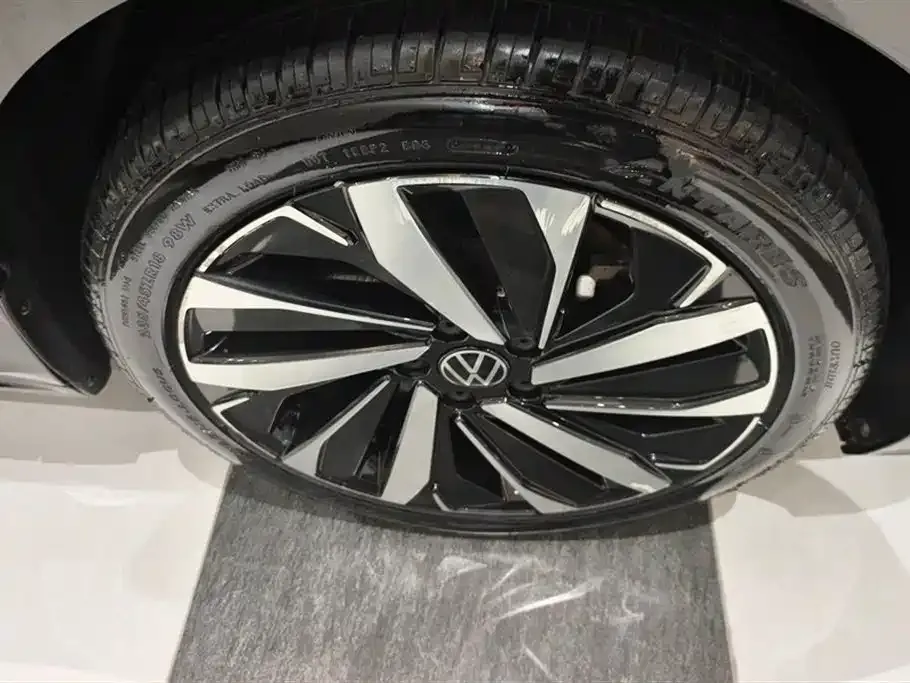Volkswagen Passat — фото 6