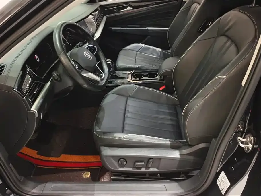 Volkswagen Passat — фото 8