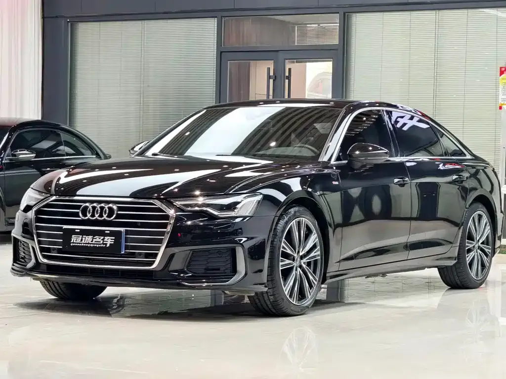 Audi A6L — фото 1