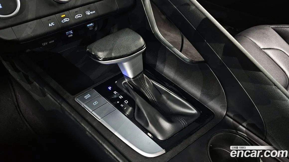 Hyundai AVANTE — фото 3