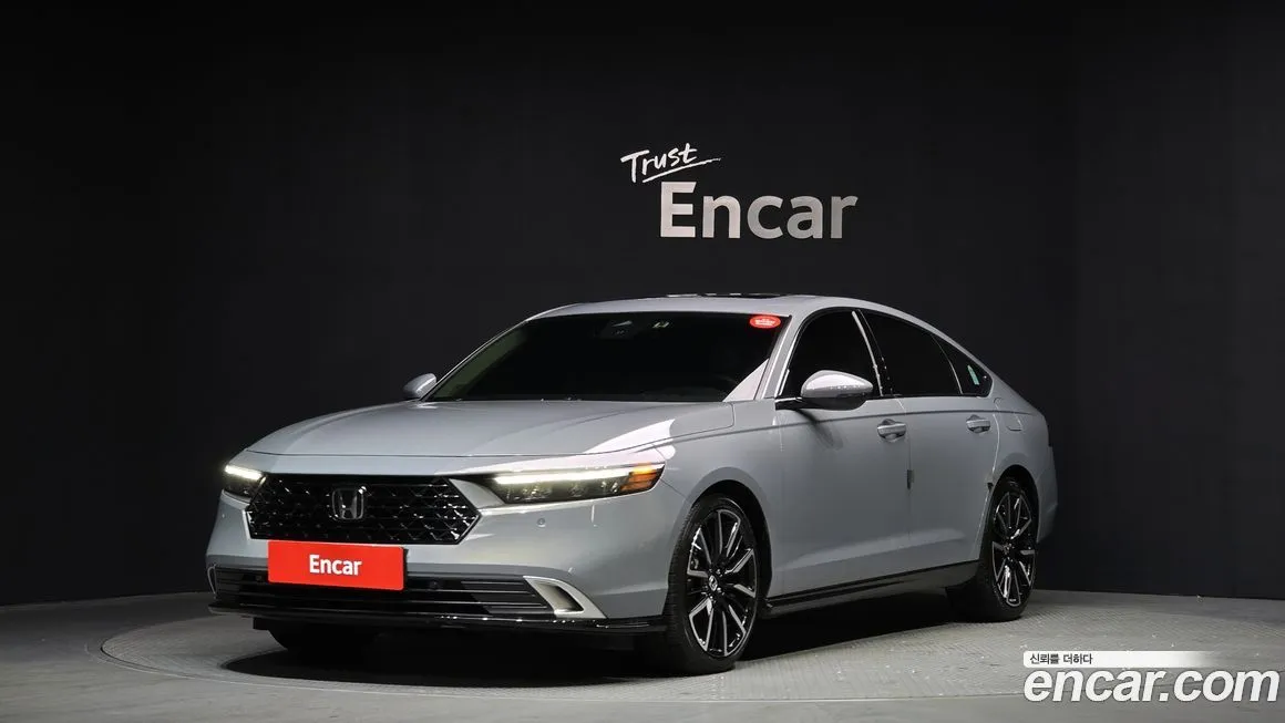Honda Accord — фото 1