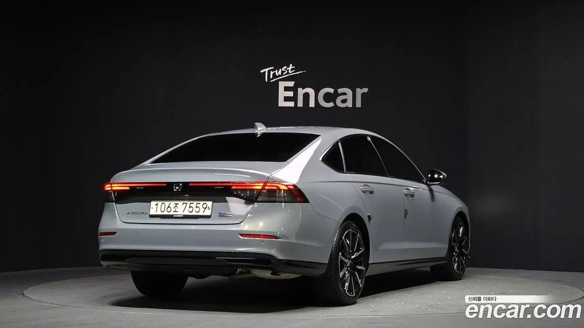 Honda Accord — фото 2
