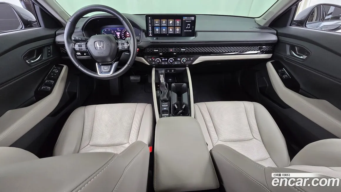 Honda Accord — фото 8