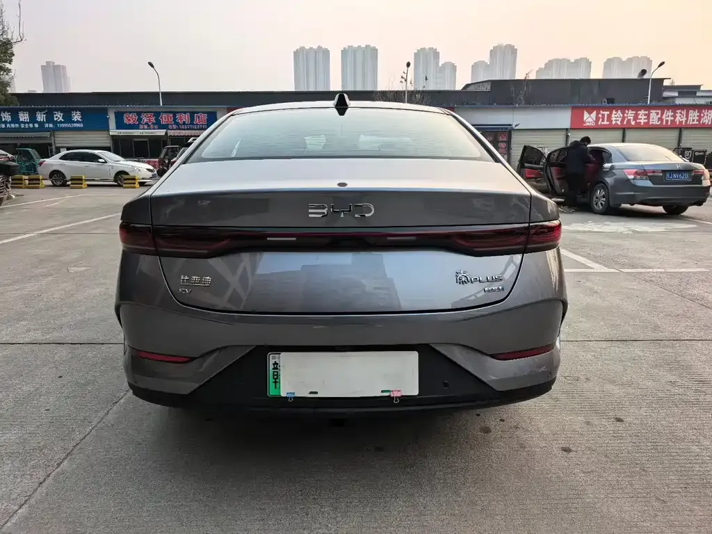 BYD Qin PLUS — фото 7