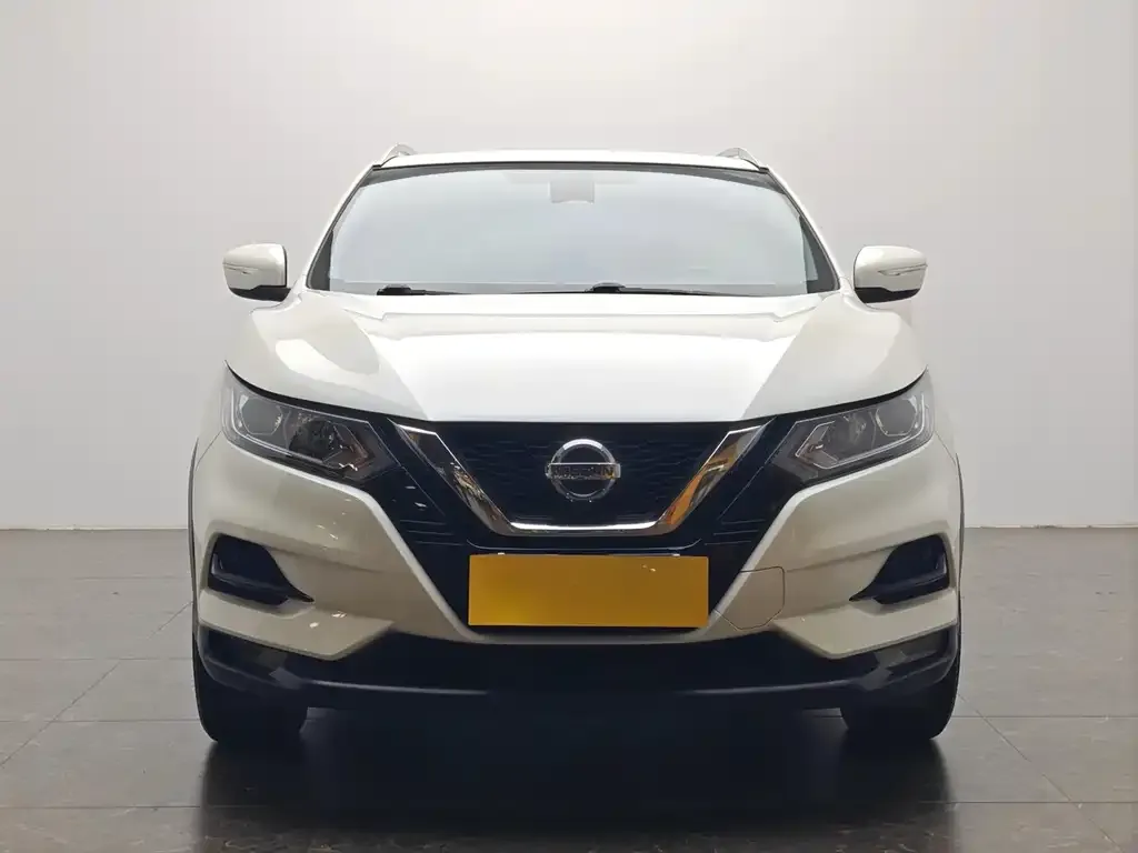 Nissan Qashqai — фото 8