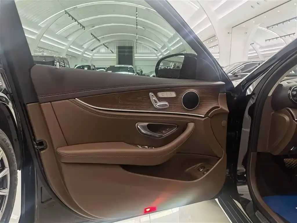 Mercedes-Benz E-Class New Energy — фото 5