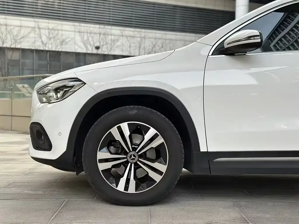 Mercedes-Benz GLA — фото 2