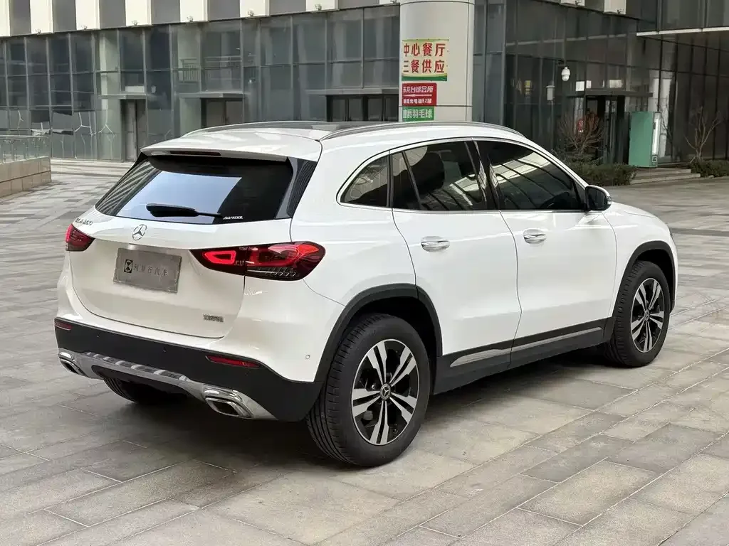 Mercedes-Benz GLA — фото 6