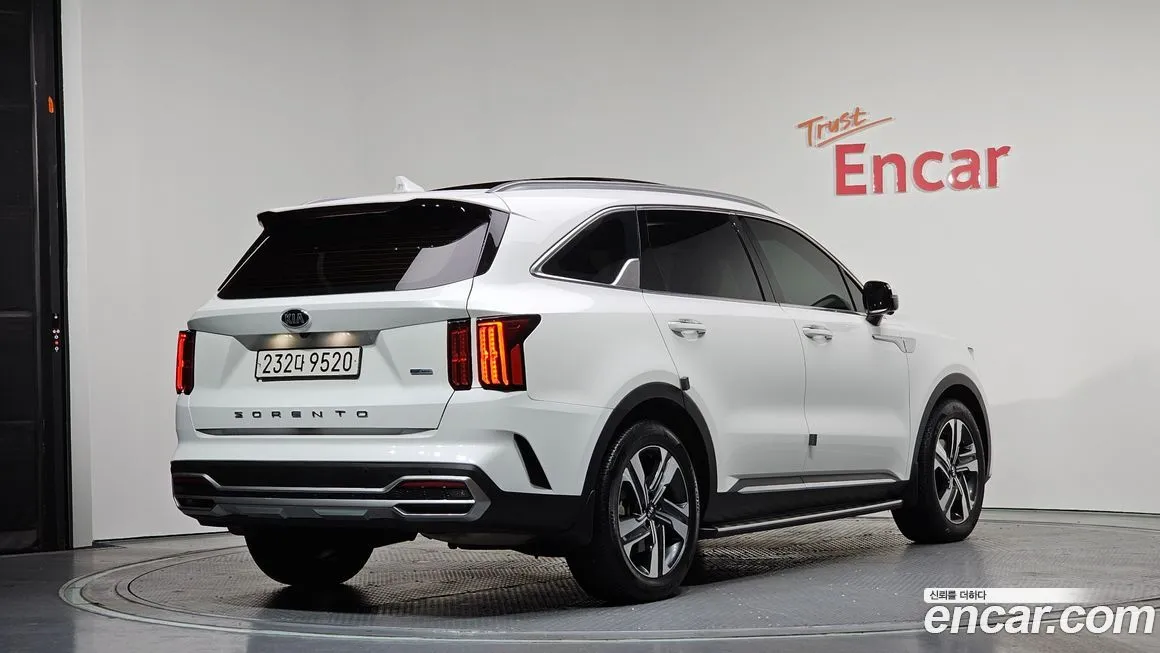 Kia Sorento — фото 5