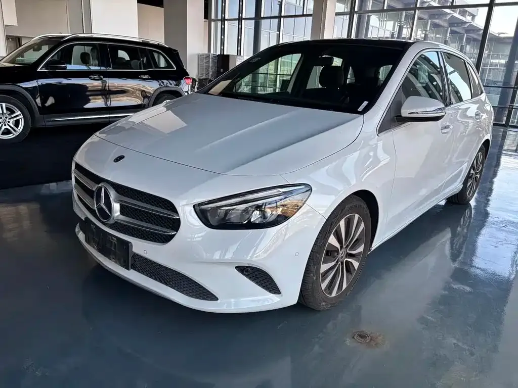 Mercedes-Benz B-Class — фото 1