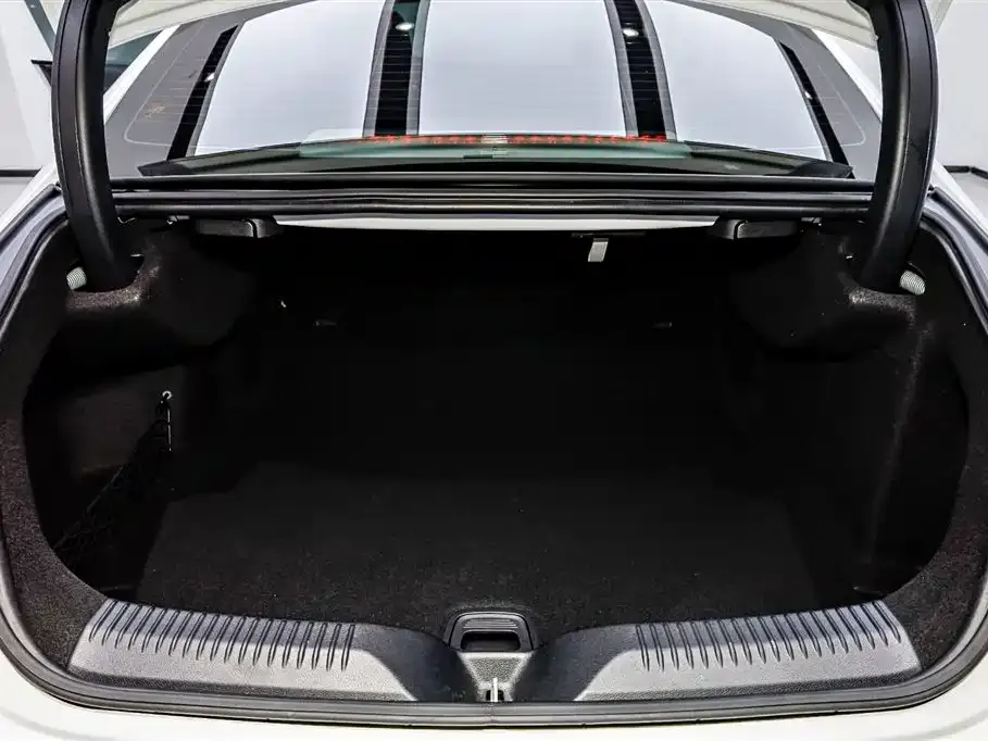 Mercedes-Benz CLS — фото 6