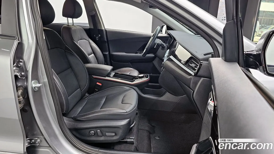 Kia Niro — фото 10